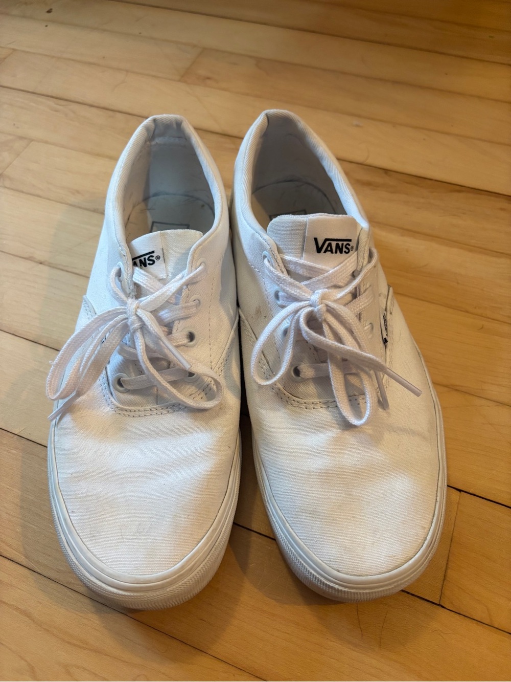 Vans White Low-Top Canvas Sneakers Women’s 9